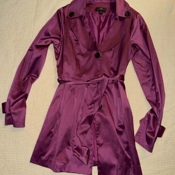 Isaac Mizrahi Jackets & Blazers - Y2K Isaac Mizrahi Purple Satin Trench Coat – Belted, Size L